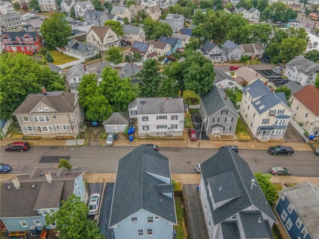 39 Highland Street Pawtucket RI 02860
