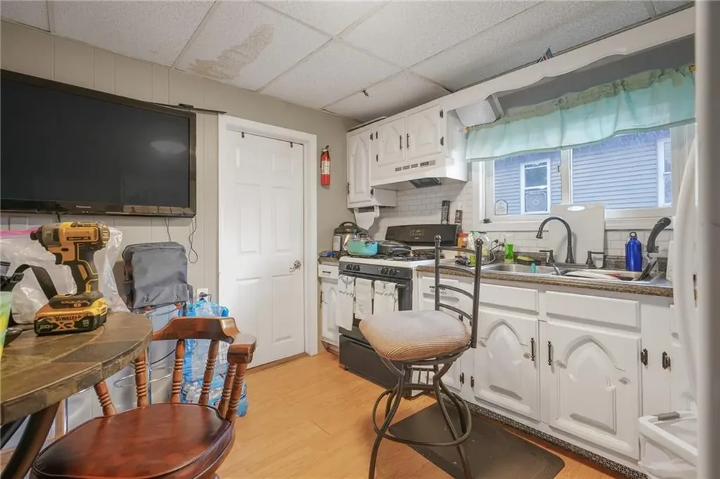 39 Highland Street Pawtucket RI 02860