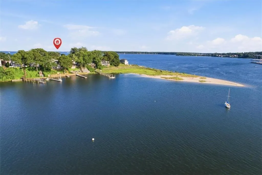 265 Grand View Drive Warwick RI 02886