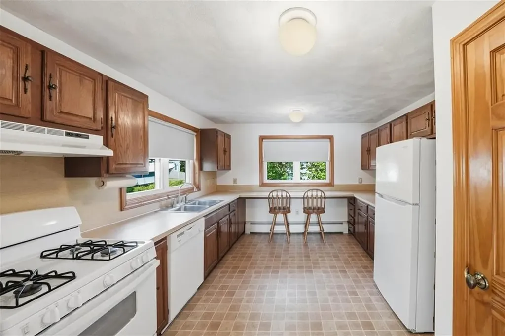 265 Grand View Drive Warwick RI 02886