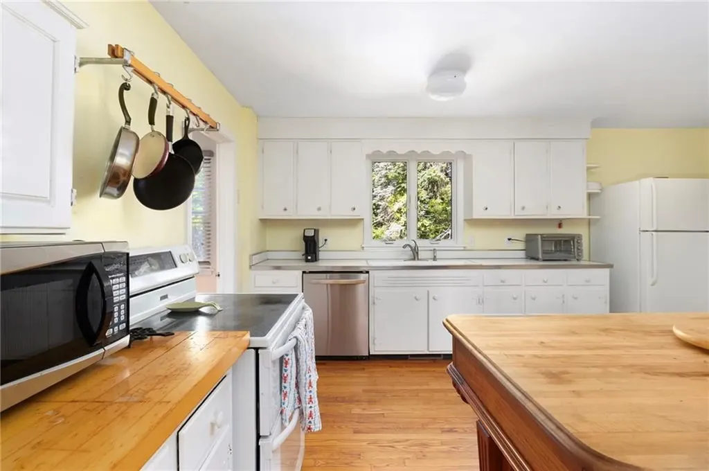 91 Shirley Drive Charlestown RI 02813