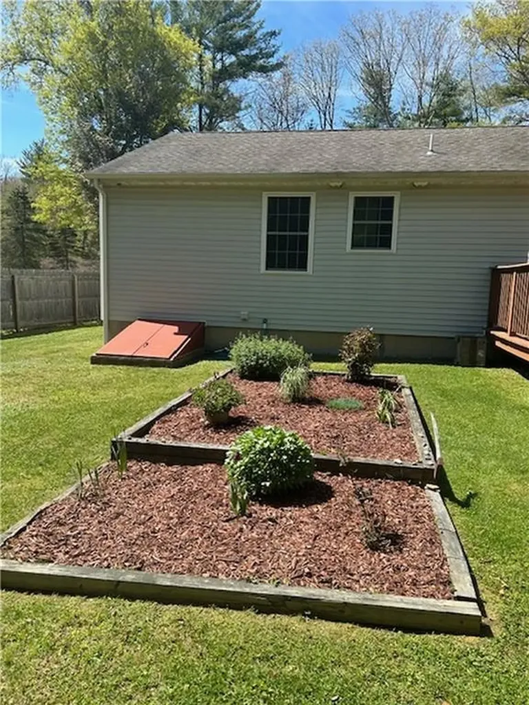 48 Tall Timbers Drive Richmond RI 02832