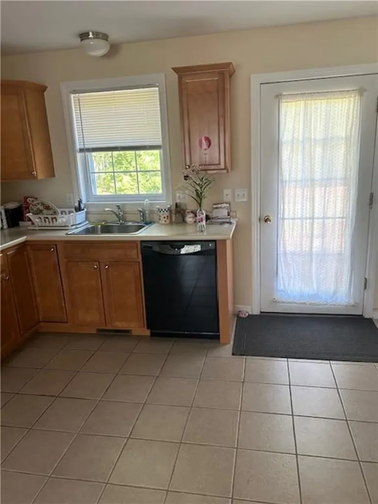 48 Tall Timbers Drive Richmond RI 02832