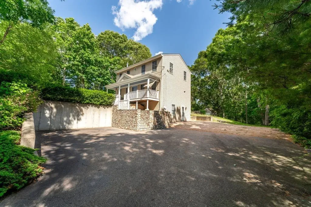 11 Sylvan Lane Westerly RI 02891