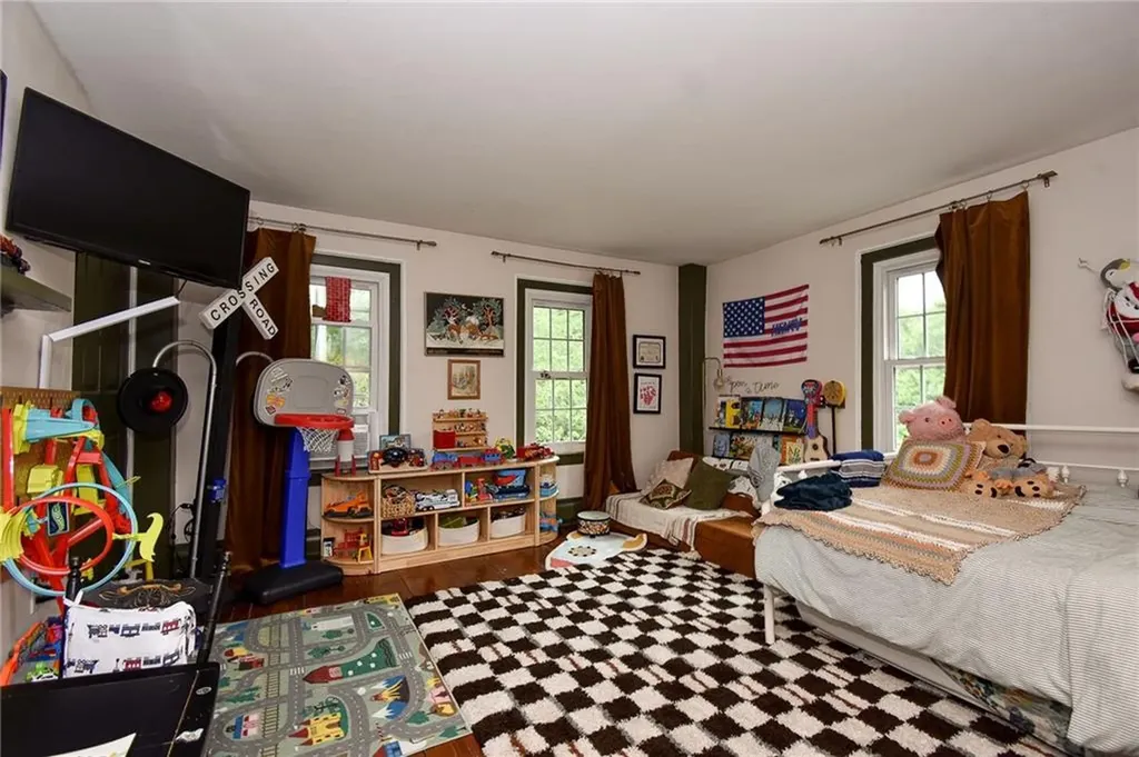 195 Town Farm Road Coventry RI 02816