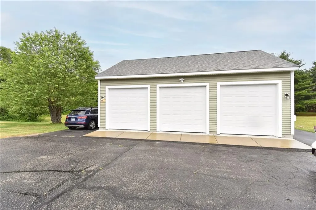195 Town Farm Road Coventry RI 02816