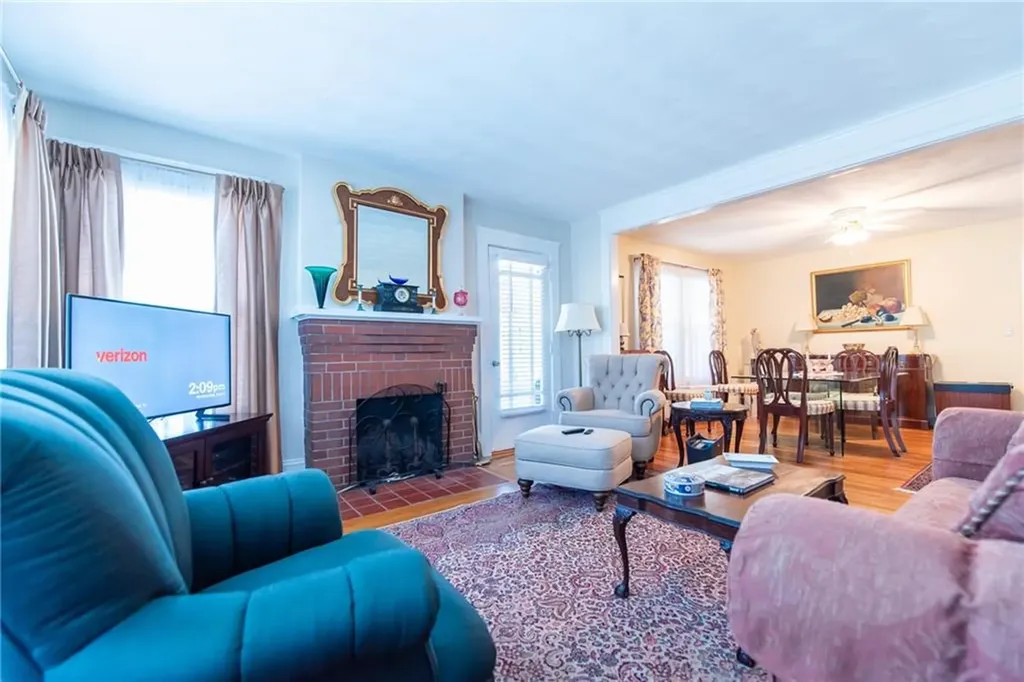 294 Smithfield Avenue Pawtucket RI 02860