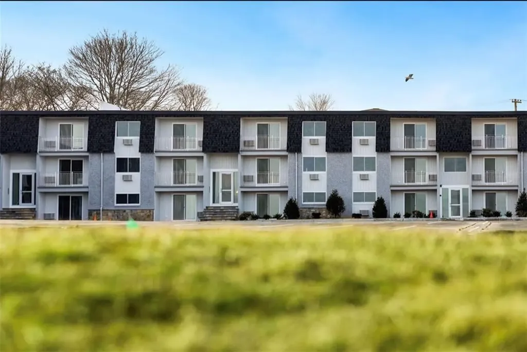 151 Ocean Road Narragansett RI 02882