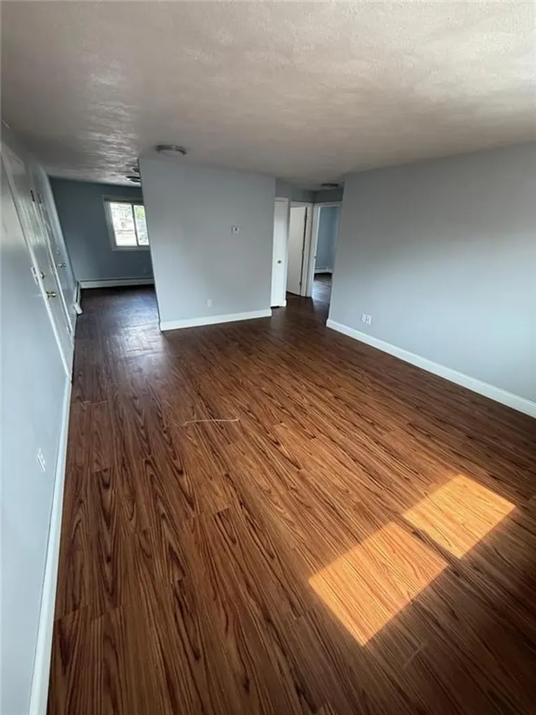 9 Melton Street Pawtucket RI 02860
