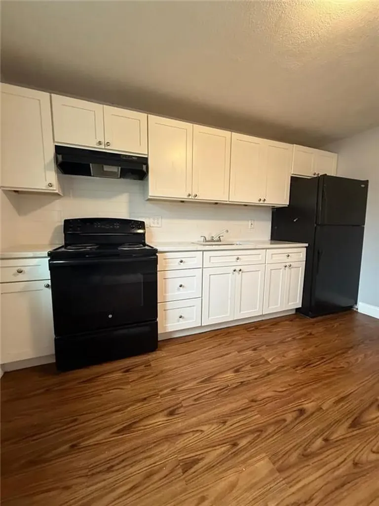 9 Melton Street Pawtucket RI 02860