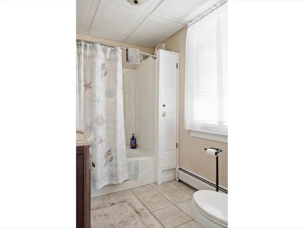 24 Pleasant Street Westerly RI 02891