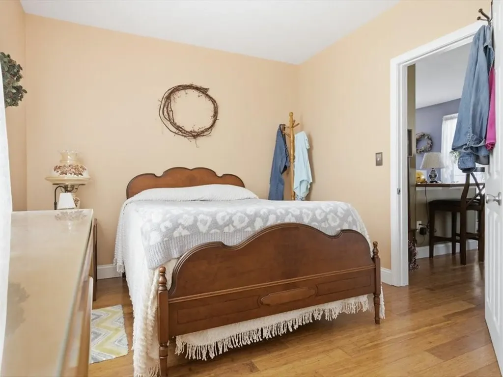 24 Pleasant Street Westerly RI 02891