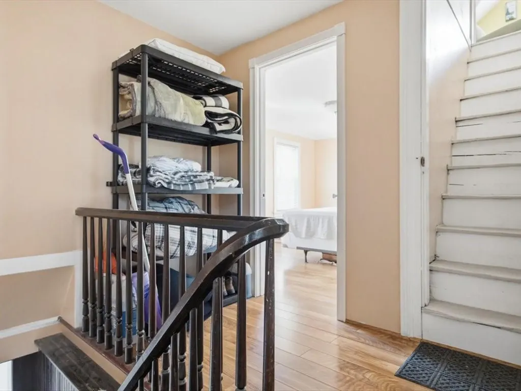 24 Pleasant Street Westerly RI 02891