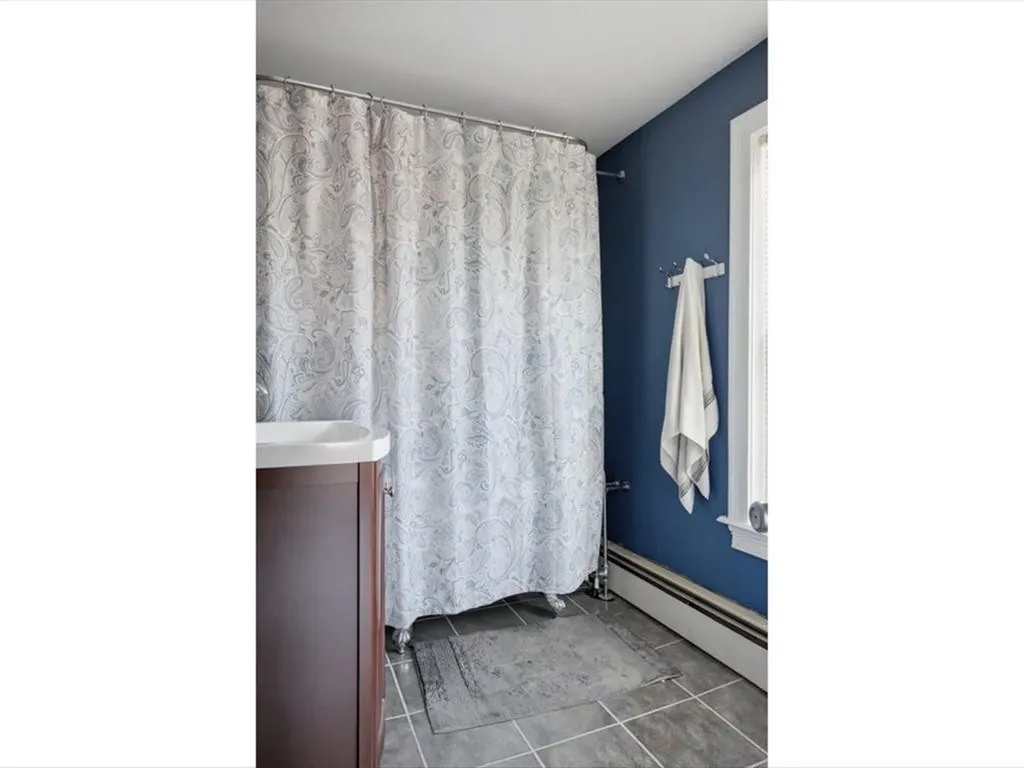 24 Pleasant Street Westerly RI 02891