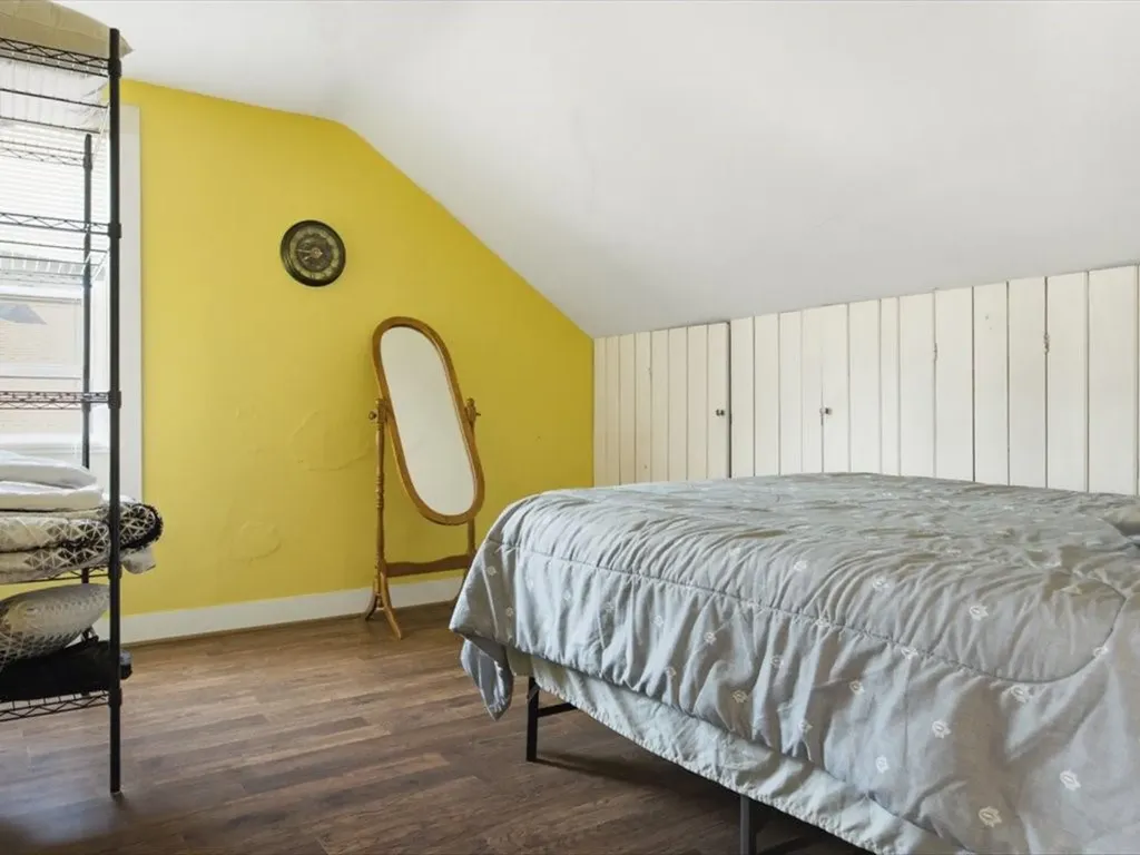 24 Pleasant Street Westerly RI 02891