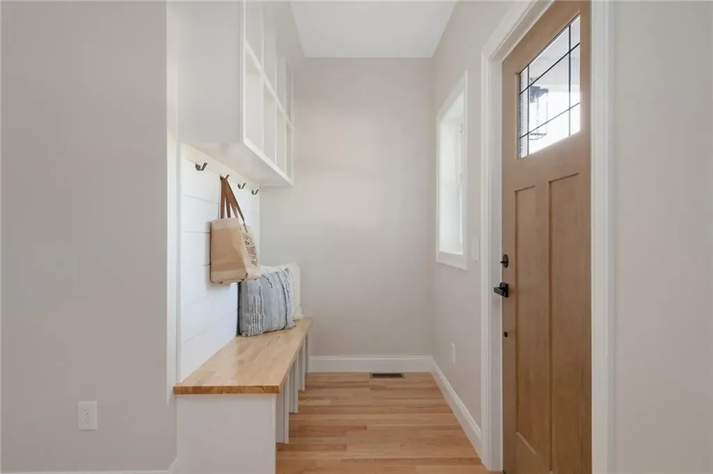 66 Fraser Street East Providence RI 02914