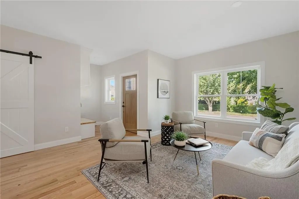 66 Fraser Street East Providence RI 02914