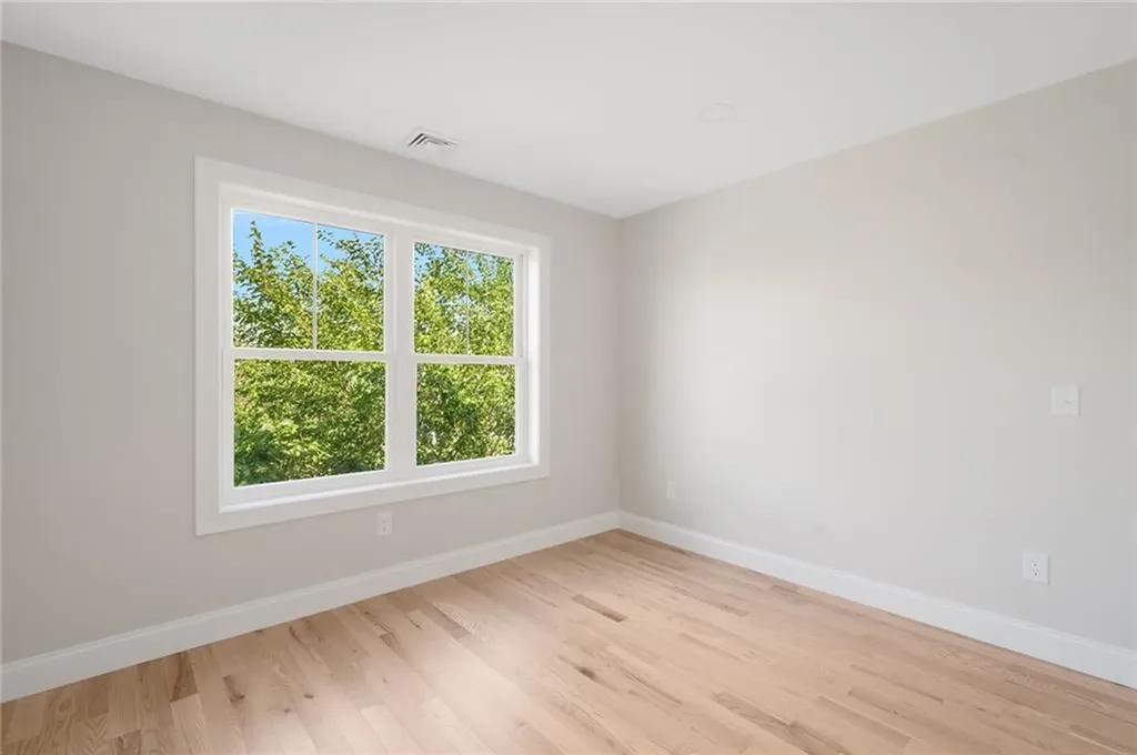 66 Fraser Street East Providence RI 02914