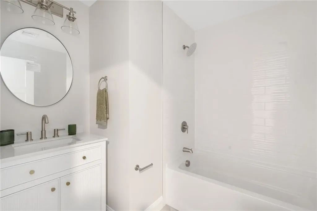 66 Fraser Street East Providence RI 02914