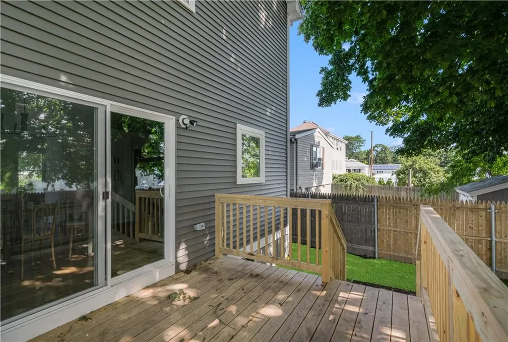 66 Fraser Street East Providence RI 02914