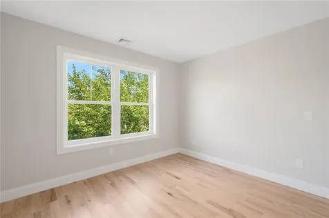 66 Fraser Street East Providence RI 02914