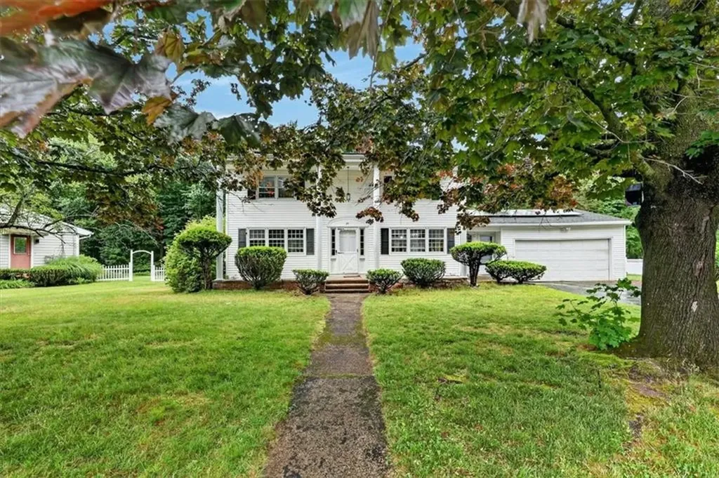 24 Forest View Drive Cumberland RI 02864