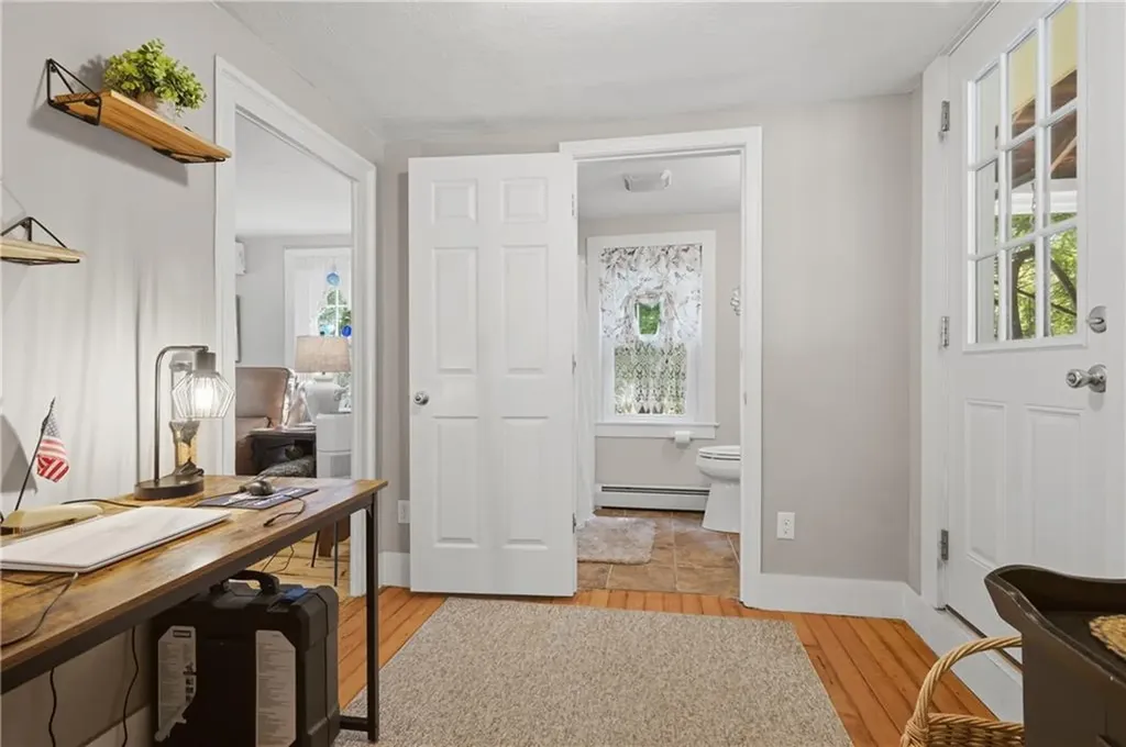 44 Old Great Road North Smithfield RI 02896