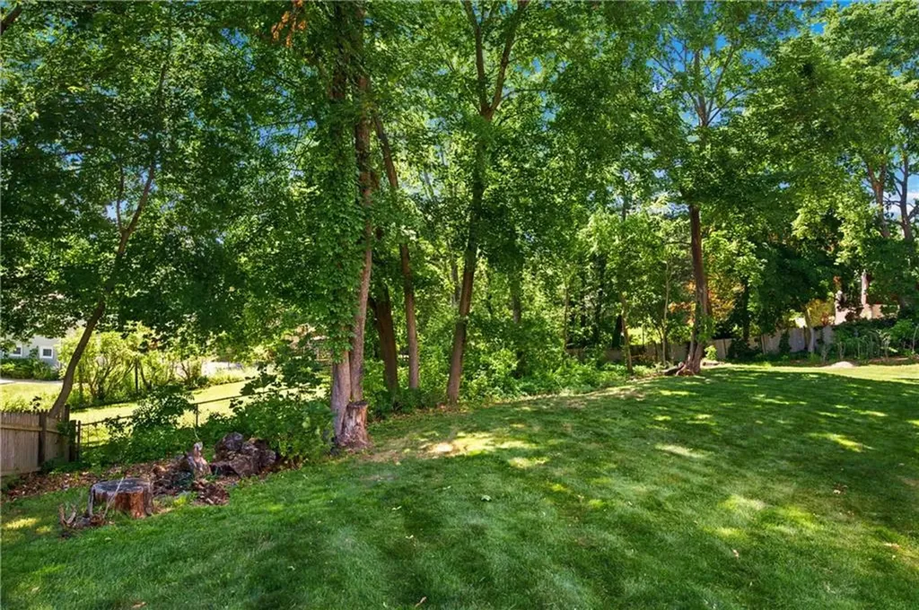 44 Old Great Road North Smithfield RI 02896