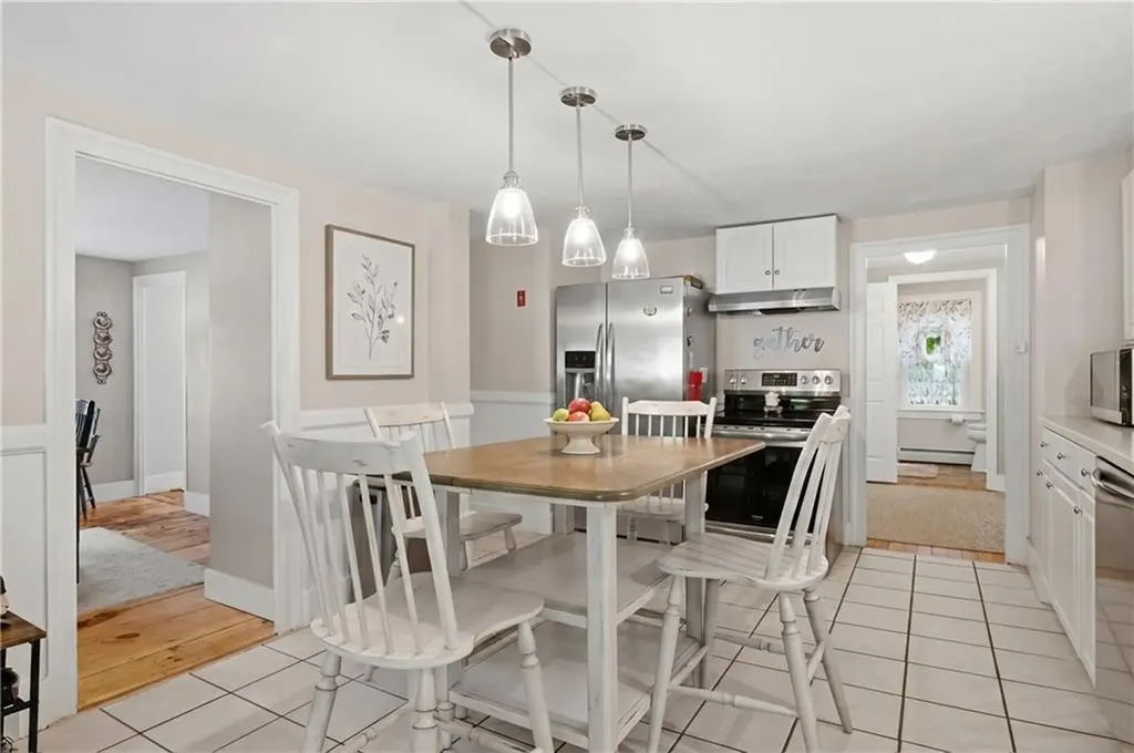 44 Old Great Road North Smithfield RI 02896