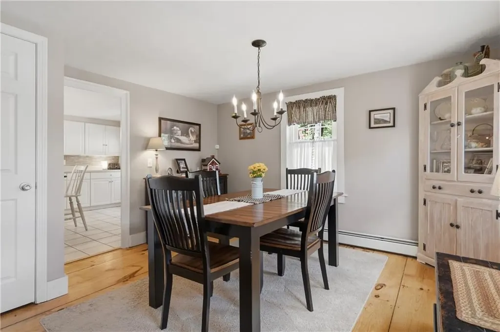 44 Old Great Road North Smithfield RI 02896