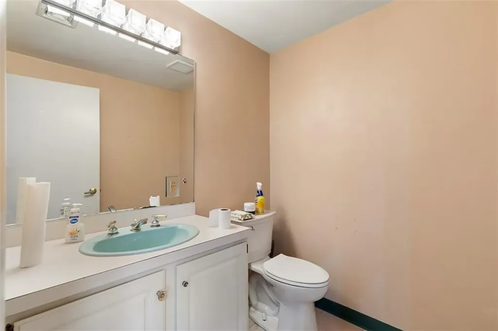 135 Atwood Avenue Cranston RI 02920