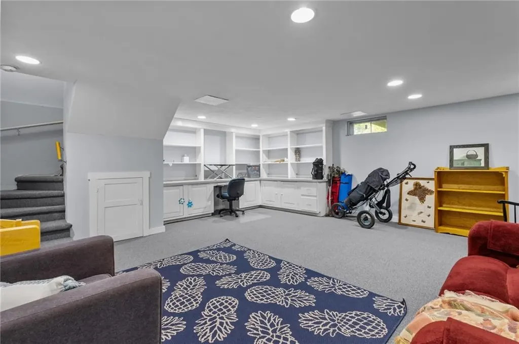 20 Tamarac Drive Smithfield RI 02828