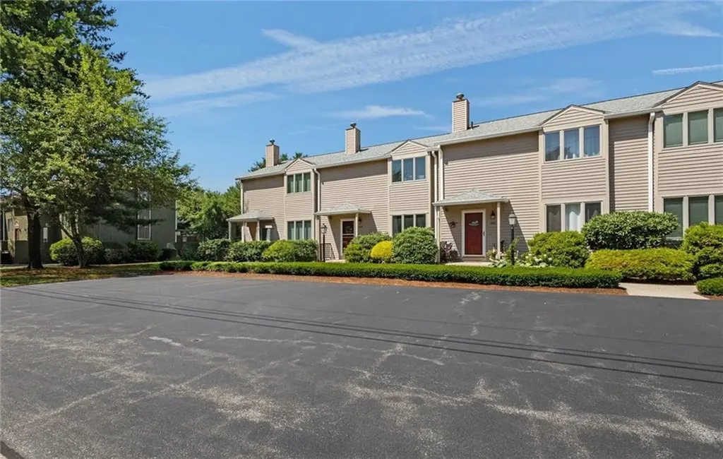 20 Tamarac Drive Smithfield RI 02828