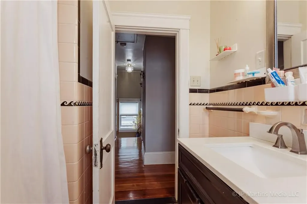 146 Garden Street Cranston RI 02910