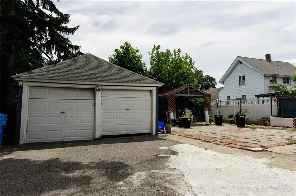 146 Garden Street Cranston RI 02910