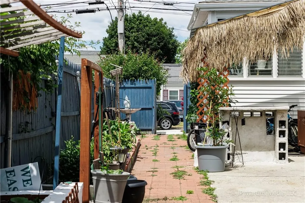 146 Garden Street Cranston RI 02910
