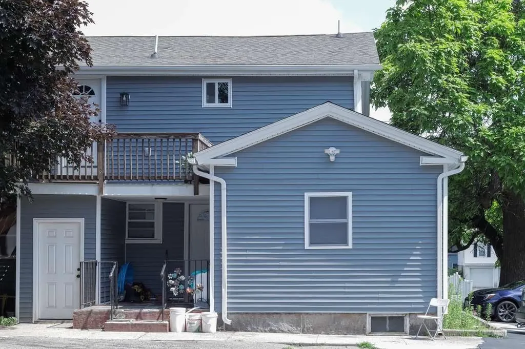 1928 Smith Street North Providence RI 02911