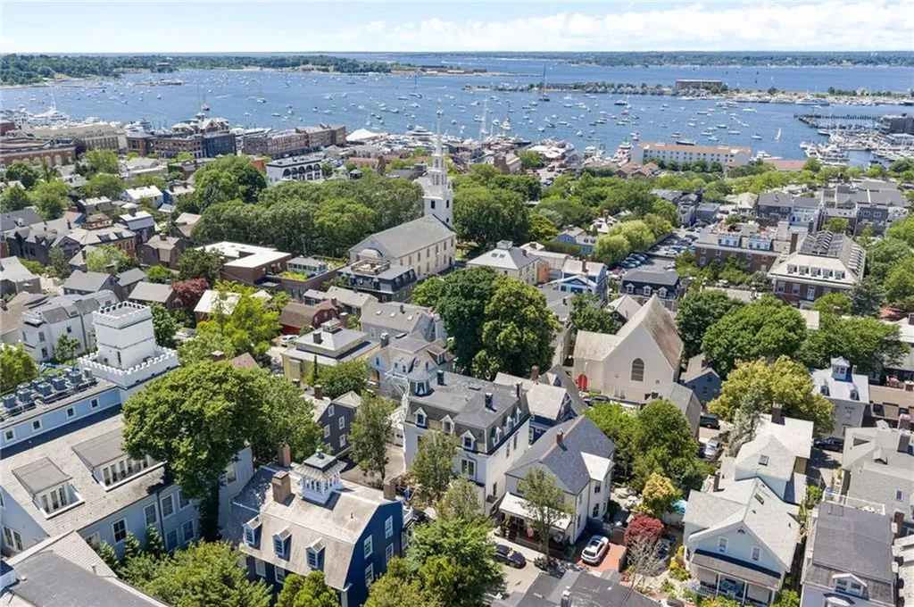 41 School Street Newport RI 02840