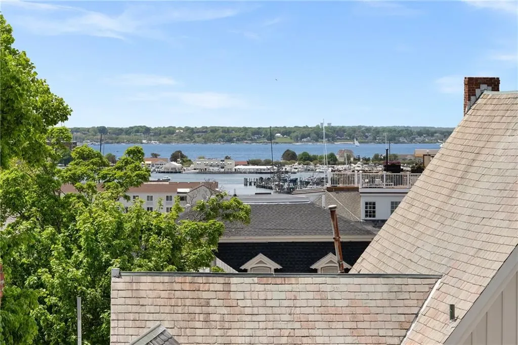 41 School Street Newport RI 02840
