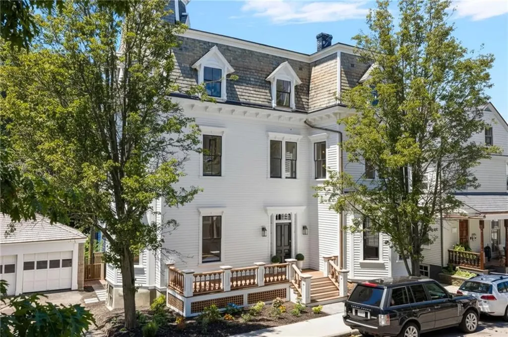 41 School Street Newport RI 02840