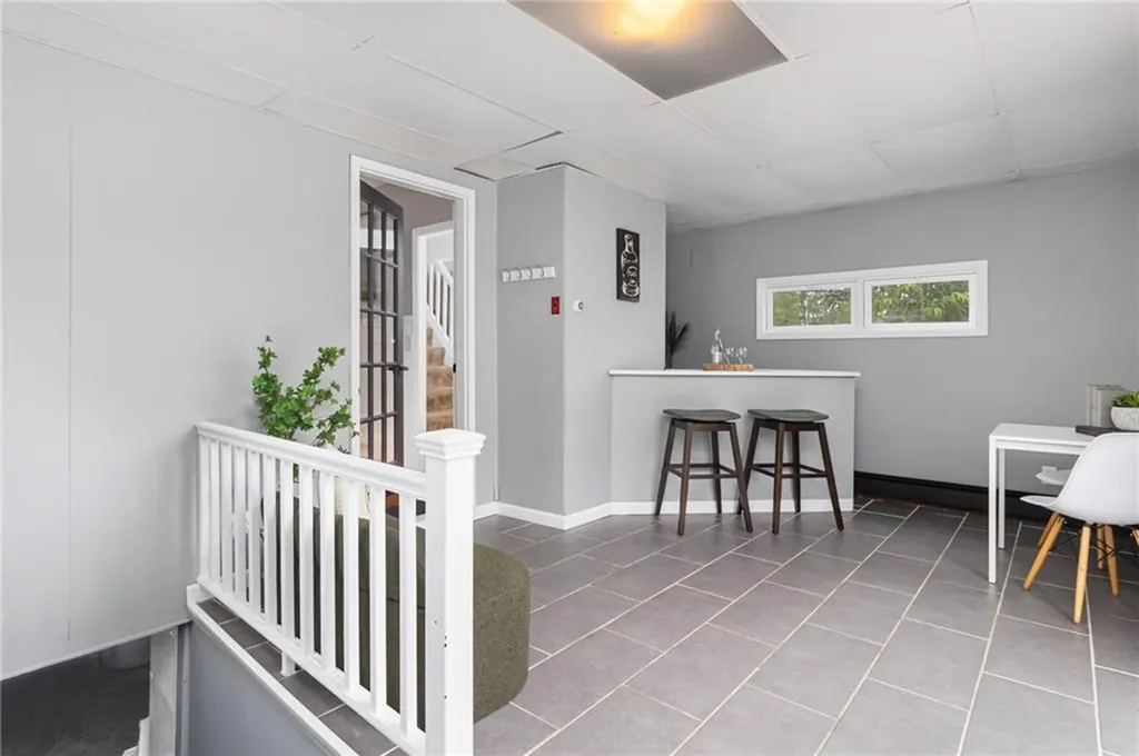785 Main Avenue Warwick RI 02886