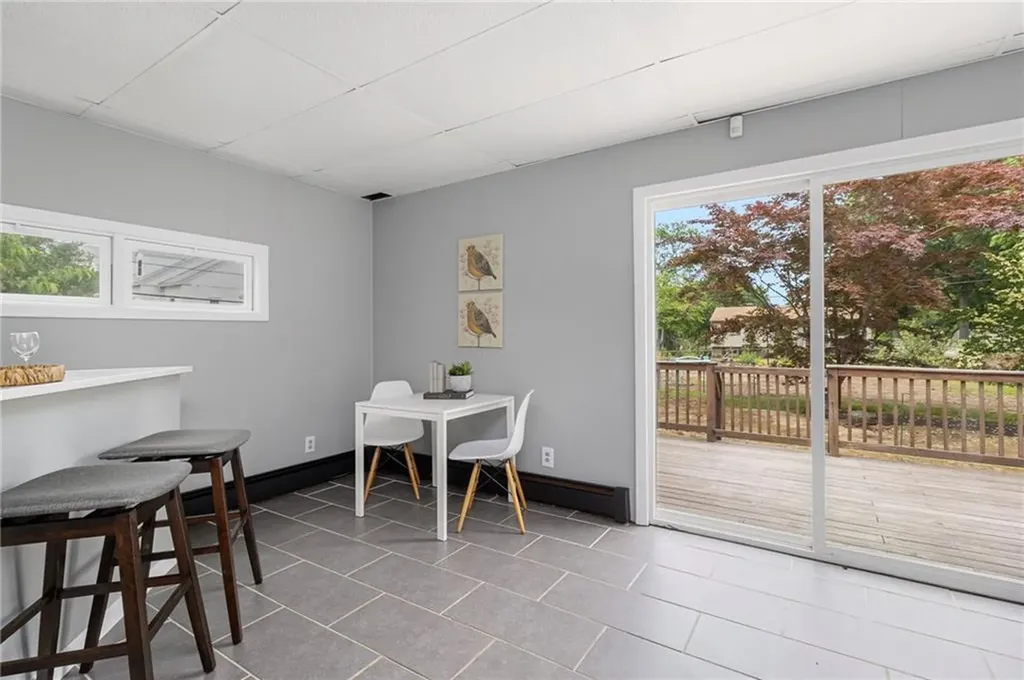 785 Main Avenue Warwick RI 02886