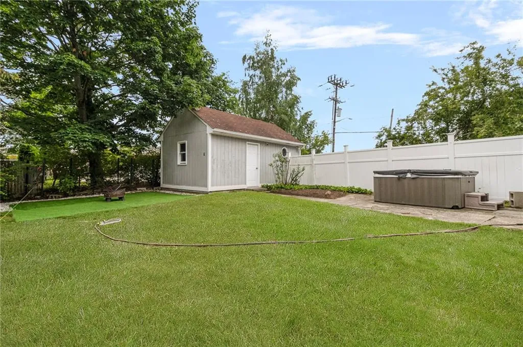 785 Main Avenue Warwick RI 02886