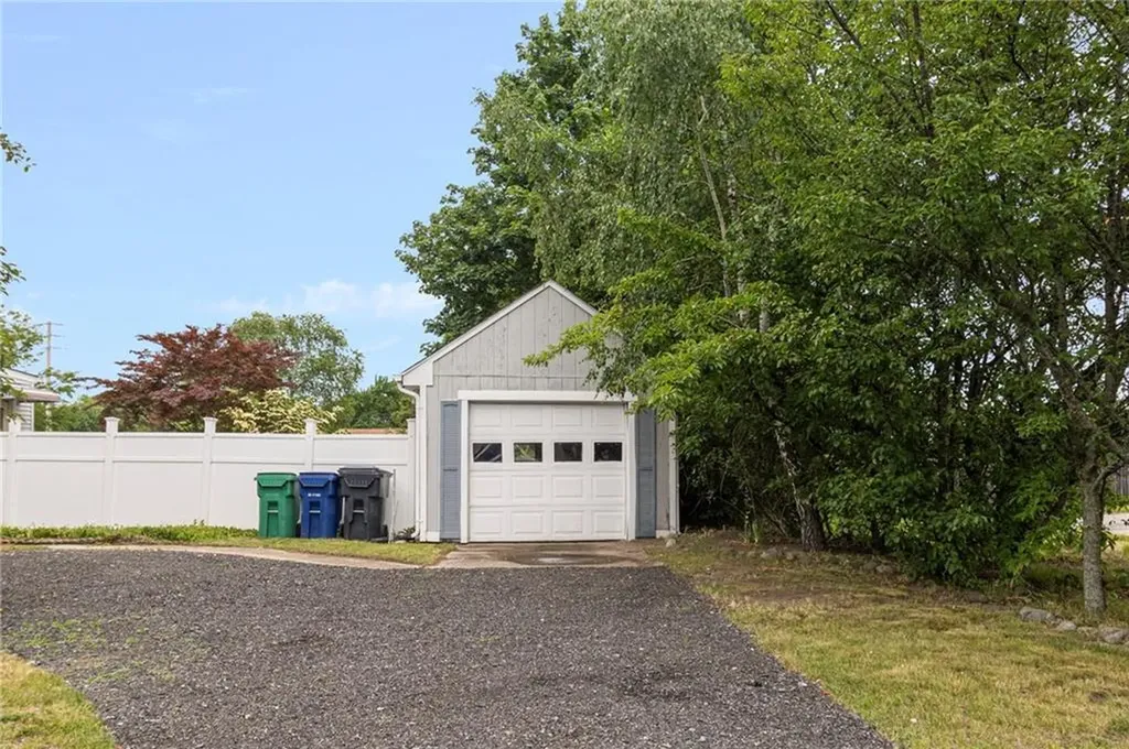 785 Main Avenue Warwick RI 02886