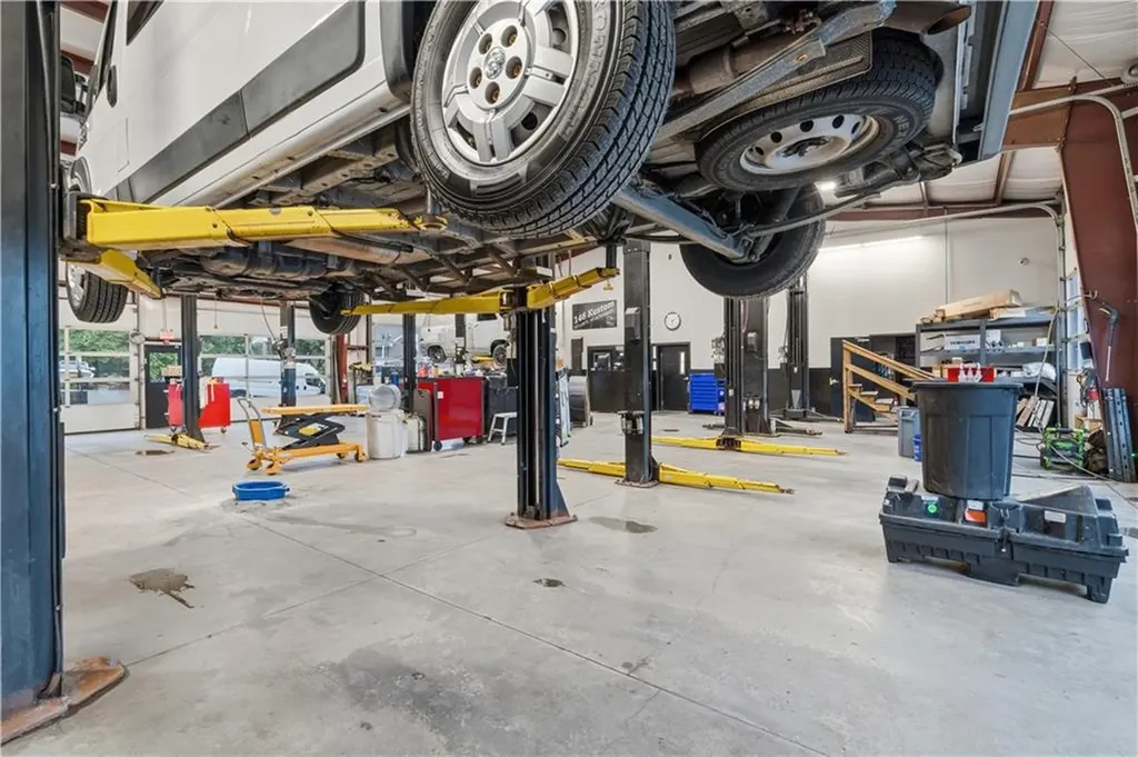 1097 Eddie Dowling Highway North Smithfield RI 02896