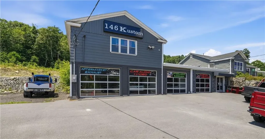 1097 Eddie Dowling Highway North Smithfield RI 02896