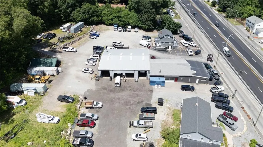 1097 Eddie Dowling Highway North Smithfield RI 02896