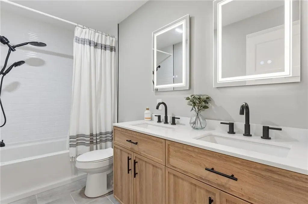 55 South Street West Warwick RI 02893