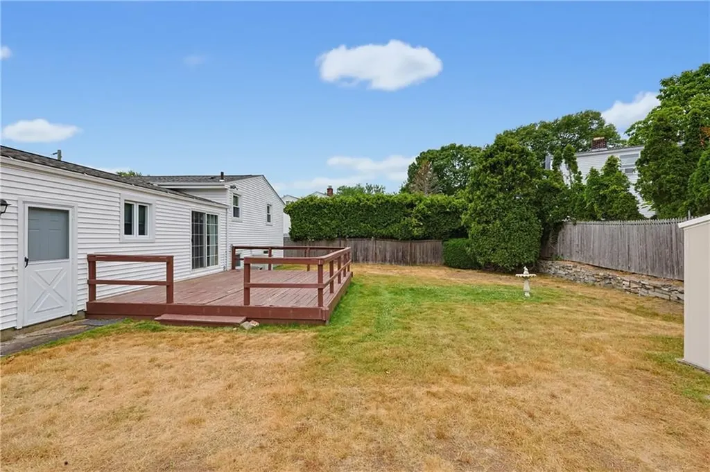 31 Benjamin Avenue Cranston RI 02920