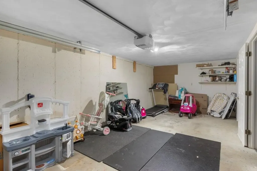 1603 Plainfield Pike Johnston RI 02919